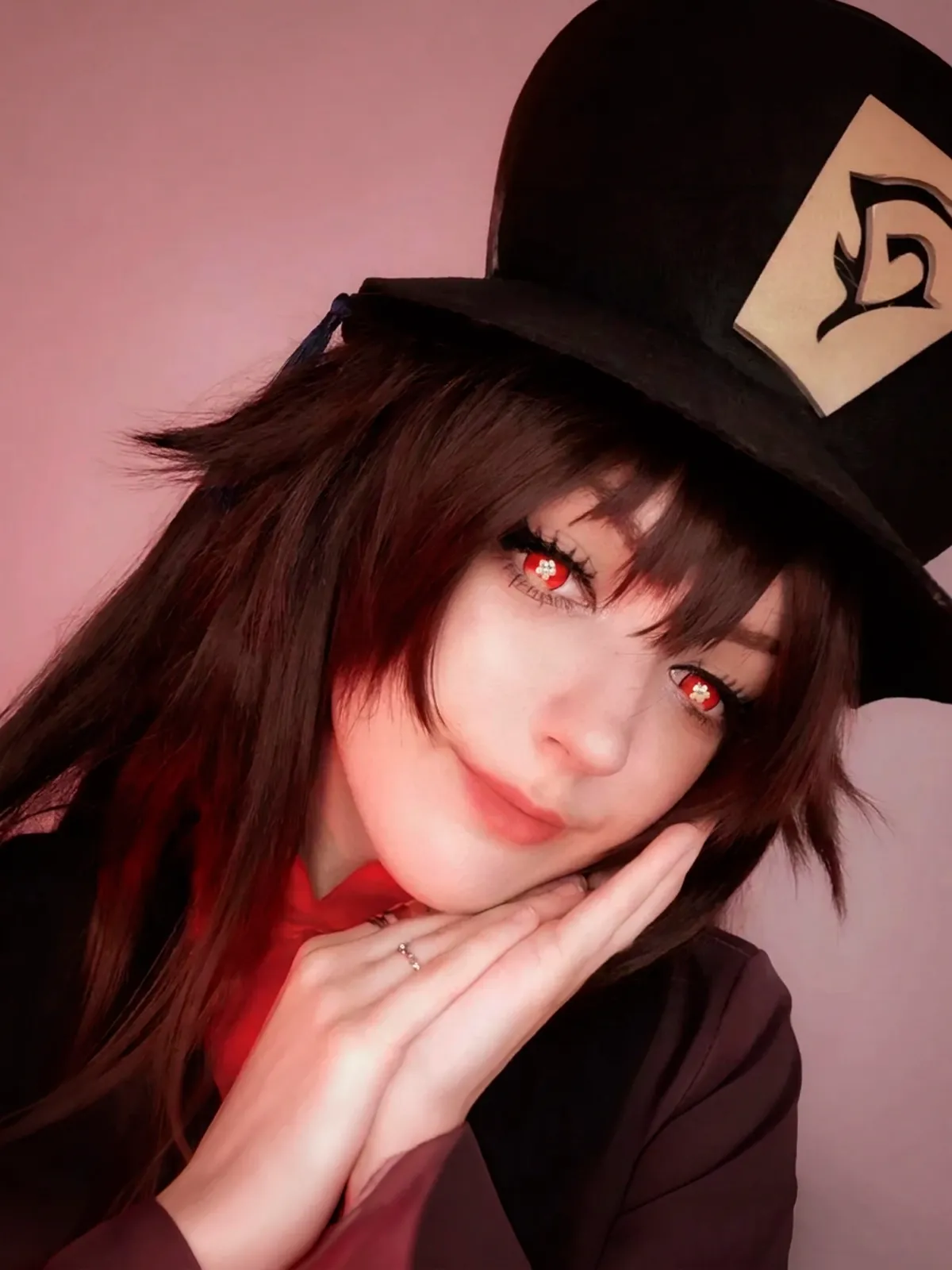 Cosplay con lentes de contacto rojos Huntao Red con pupila de flor